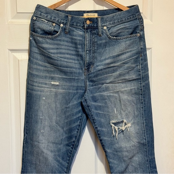 EUC Madewell size 30x31 men’s slightly distressed medium blue jeans men’s - Picture 1 of 6